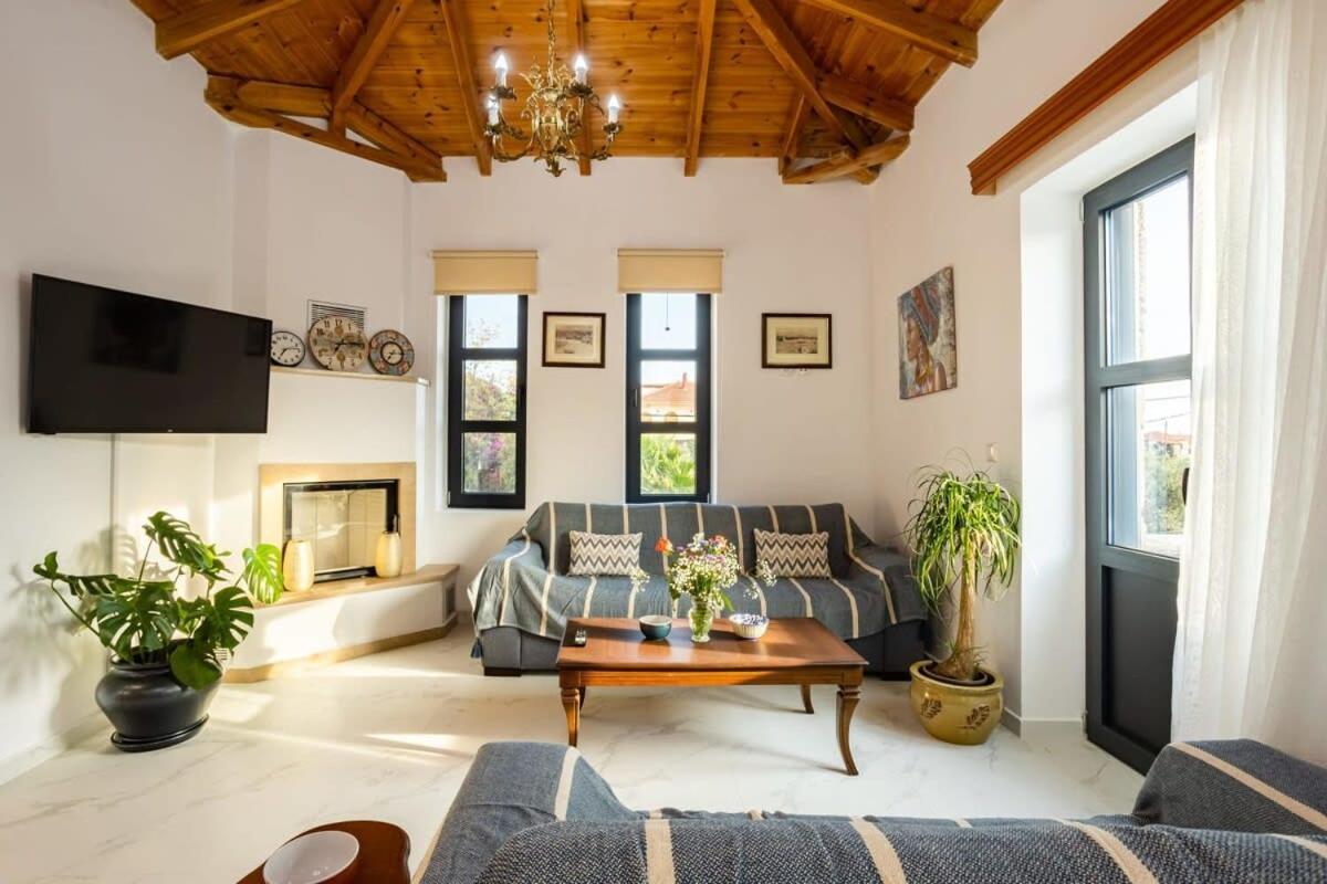 Mani Stone Built Home A Breath Away To The Sea Stoúpa Dış mekan fotoğraf