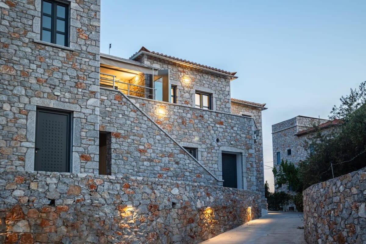 Mani Stone Built Home A Breath Away To The Sea Stoúpa Dış mekan fotoğraf