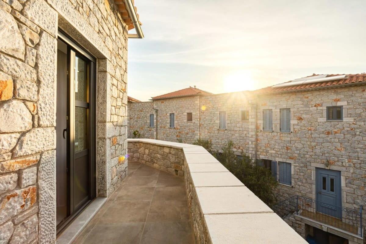 Mani Stone Built Home A Breath Away To The Sea Stoúpa Dış mekan fotoğraf